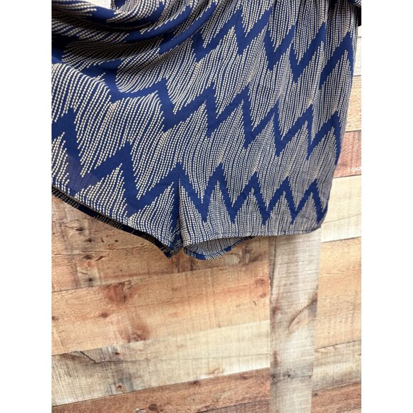 Navy Chevron Summertime Romper Large - Picture 2 of 7